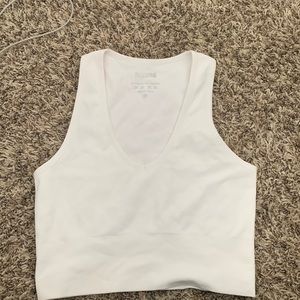 White crop top (new without tags)